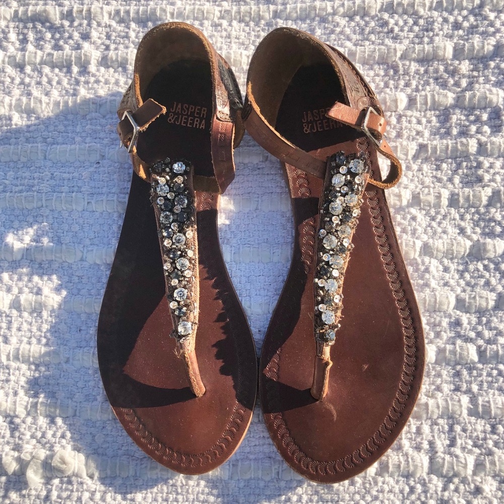 Jasper & Jeera Anthropologie Embellished Leather Thong Sandals - Picture 9 of 10
